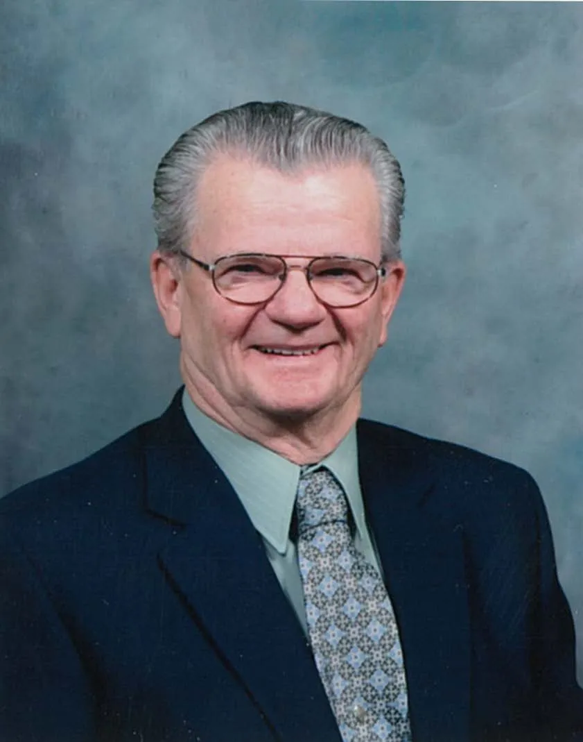 Portrait of Lloyd Pedersen